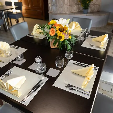 Hotel Restaurant Au Relais D'alsace Rouffach